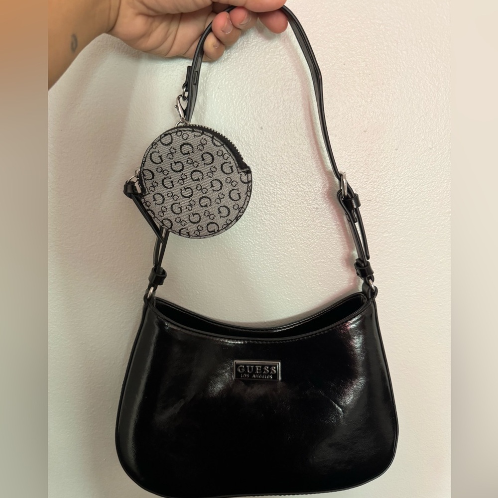 Guess purse, never used.